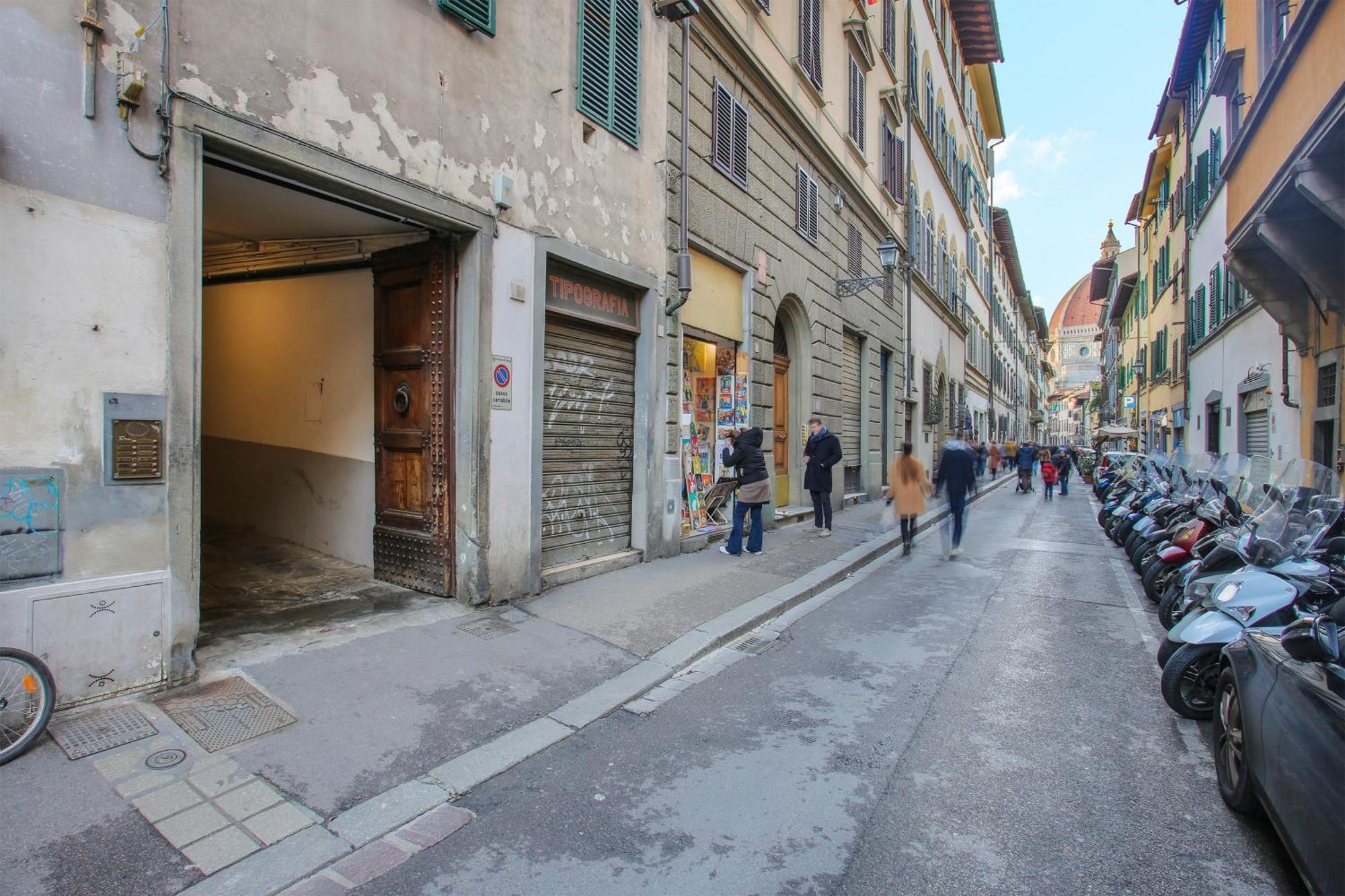 Cinque Passi - Sweet Dreams In * Florencia